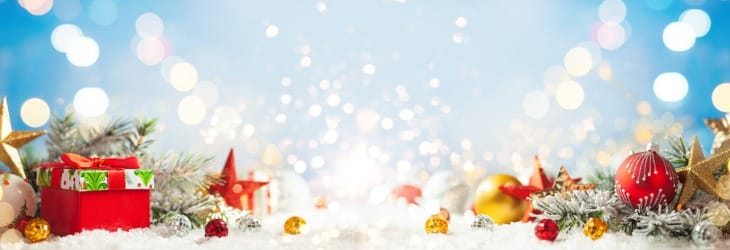 beautiful-winter-background-with-red-gift-boxes-picture-id1183191561 (1)